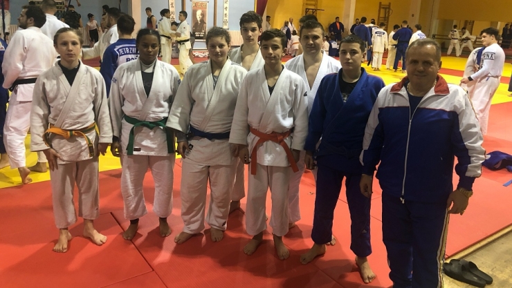 Judo | Sportivii de la CSM Satu Mare participă la un stagiu de pregătire în Oradea