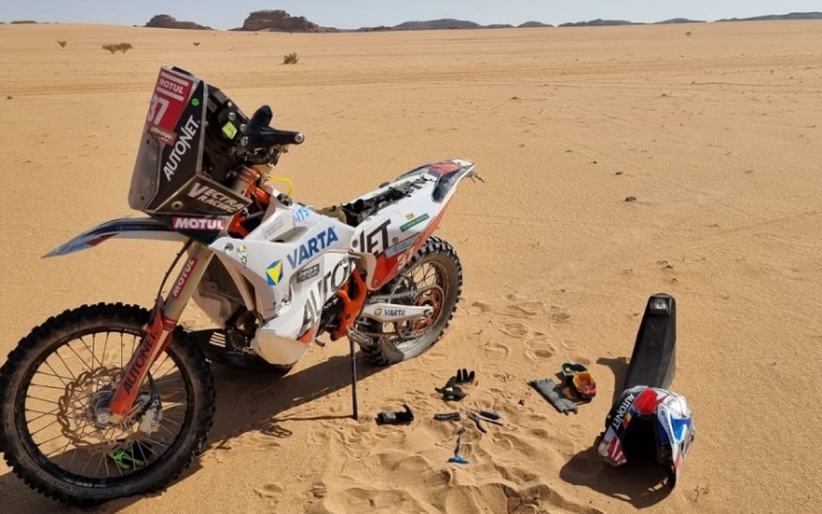 Dakar 2022 | Ziua 10 | Mani Gyenes: ”La nici un alt Dakar nu am avut atâtea probleme tehnice ca la acesta!” 
