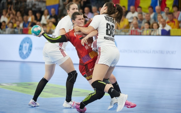 Handbal | România a pierdut cu Ungaria şi va juca pentru medaliile de bronz la Campionatul European U19